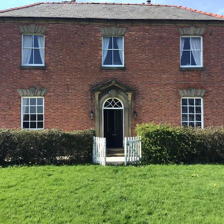 Plas Bostock Farm Wrexham Exterior photo